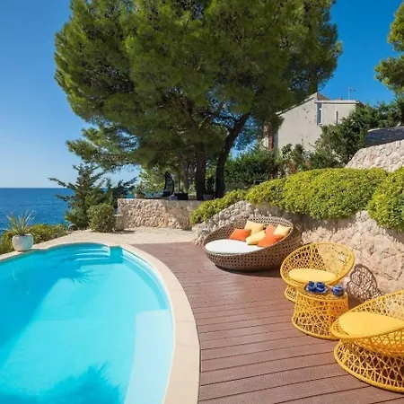 別荘 Ferienhaus Fur 8 Personen Und 2 In Priosten Burnji, Dalmatien Norddalmatien *
